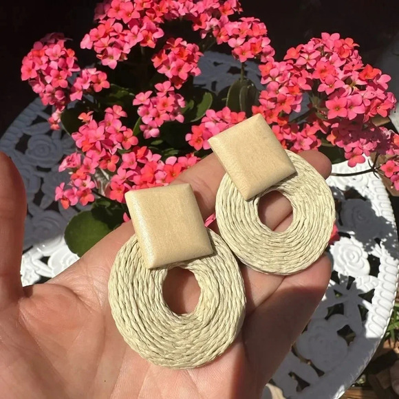 Bohemian Raffia Rattan Drop Earrings - Picture 6 of 6